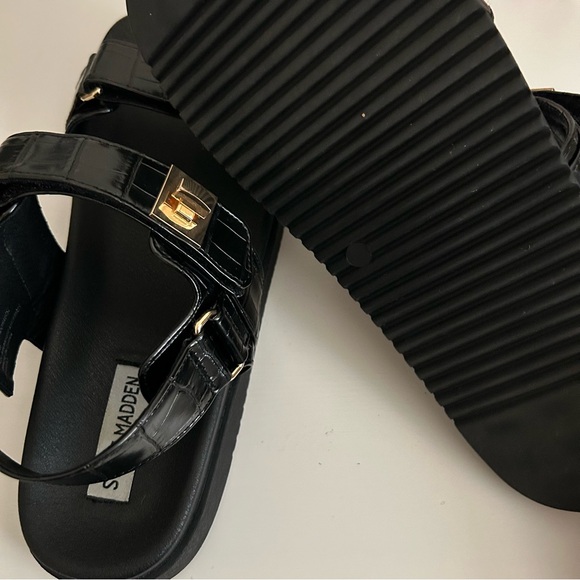 Steve Madden Mona Croc Black Sandals Women’s - Picture 10 of 12